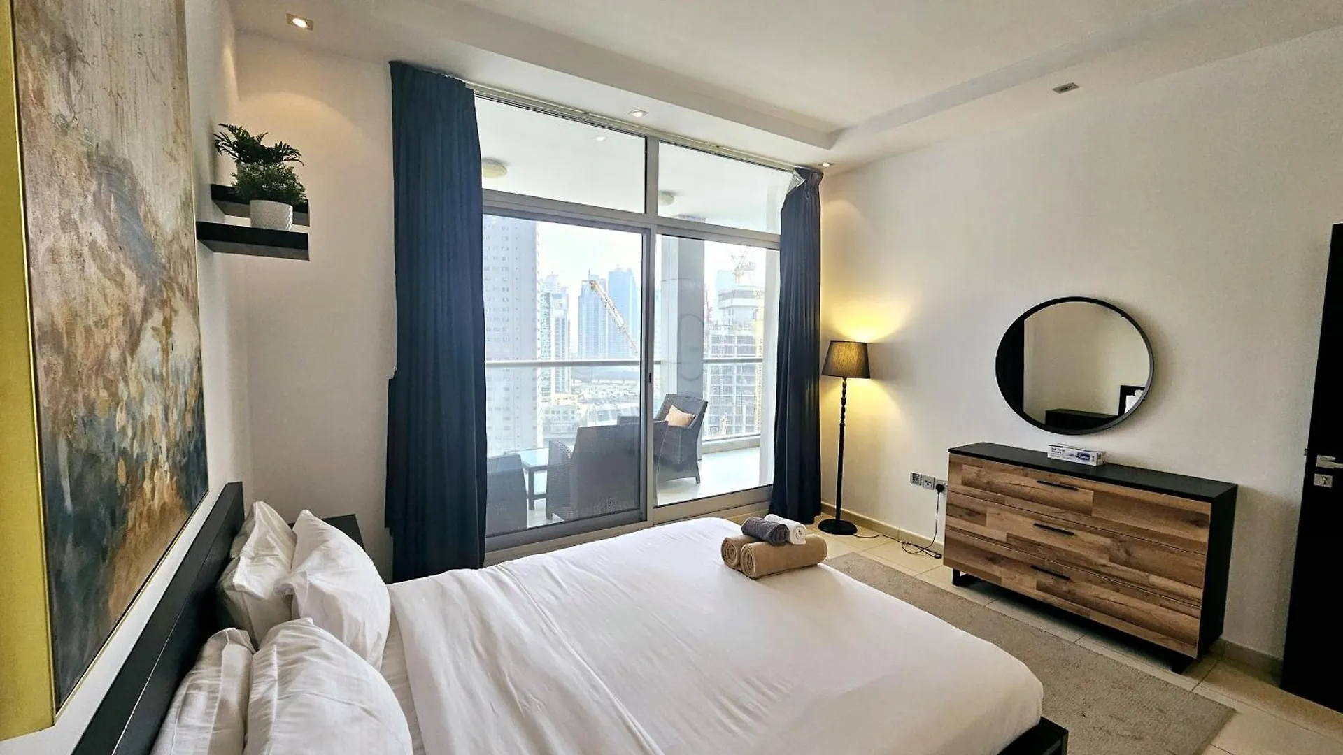Sunrise Homes - Stunning 1 Bed Apt - Dubai Marina Apartment