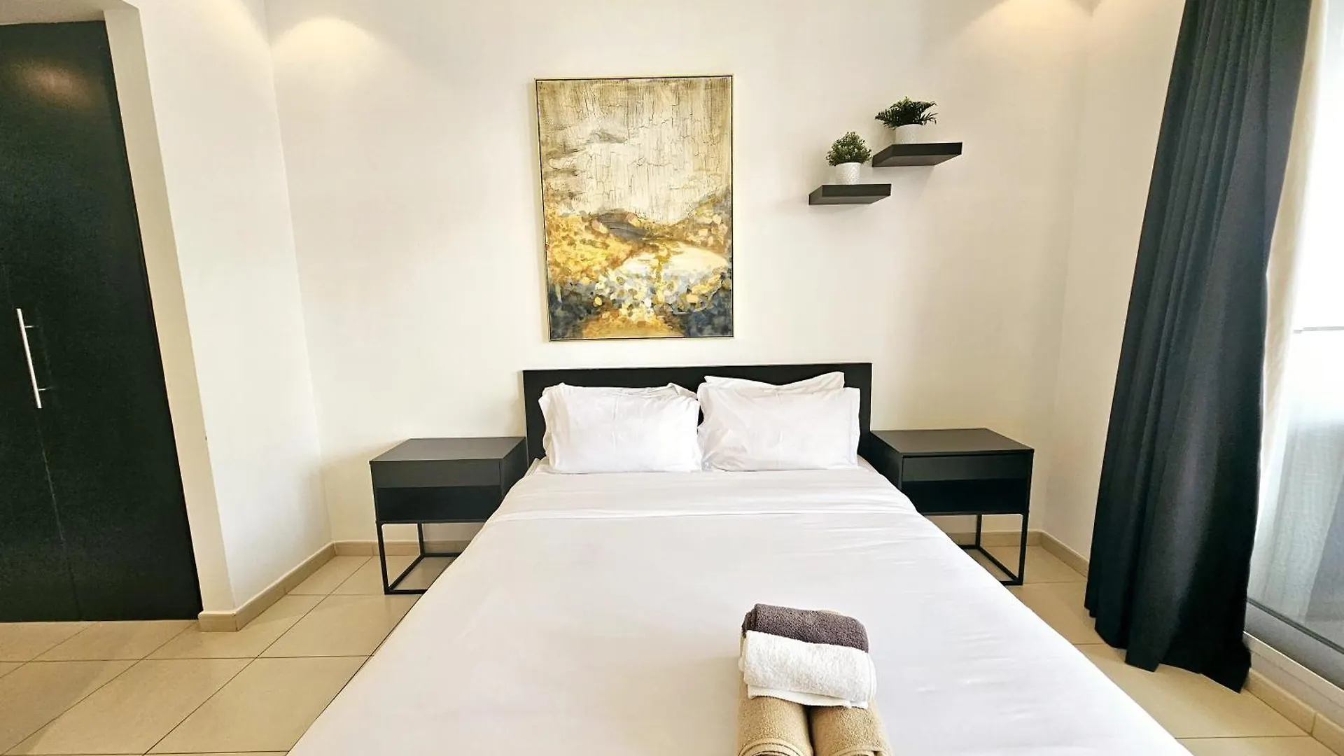 Sunrise Homes - Stunning 1 Bed Apt - Dubai Marina Apartment